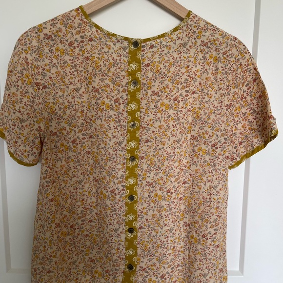 Madewell Button Back Pocket Top in Jaipur Floral - Picture 9 of 9
